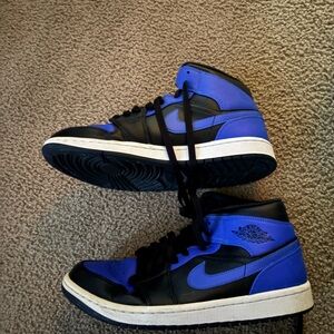 Nike Black and Blue Sneakers High-Top Comfort